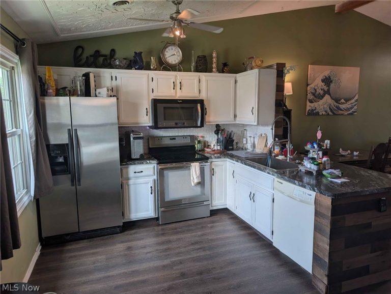 5279 Creekside Boulevard #P-12, Brunswick Hills, OH - Photo 3
