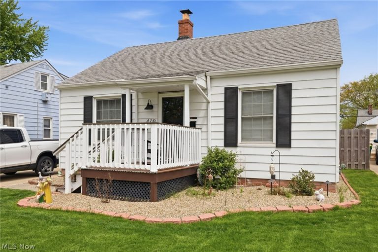 419 326th Street, Willowick, OH - Photo 2