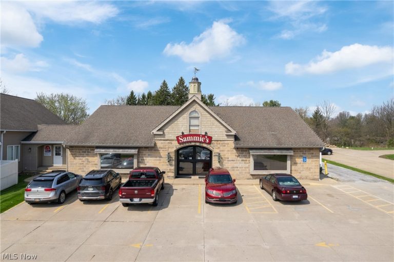 498 South Avenue #A, Tallmadge, OH - Photo 3