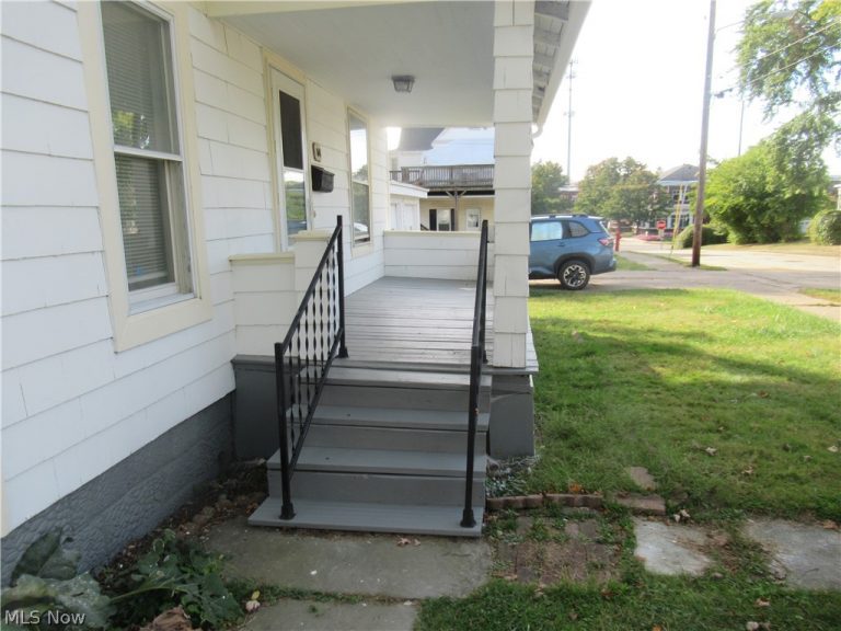 14 Elm Street, Bedford, OH - Photo 3
