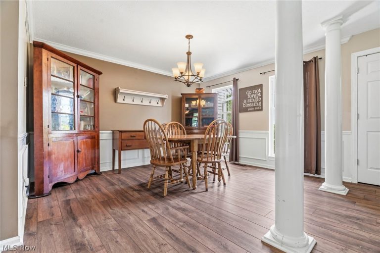 4297 Brookview Court, Uniontown, OH - Photo 8