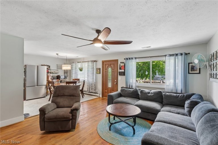 7436 Jeremy Avenue, Mentor, OH - Photo 4