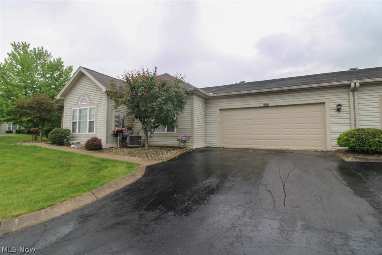 276 Wilcox Road, Austintown, OH - Photo 3