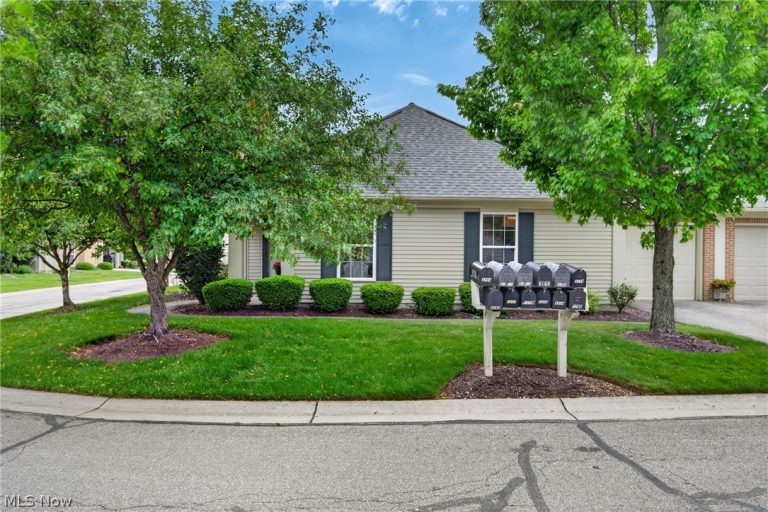 3179 Orchard Way, Westlake, OH - Photo 2