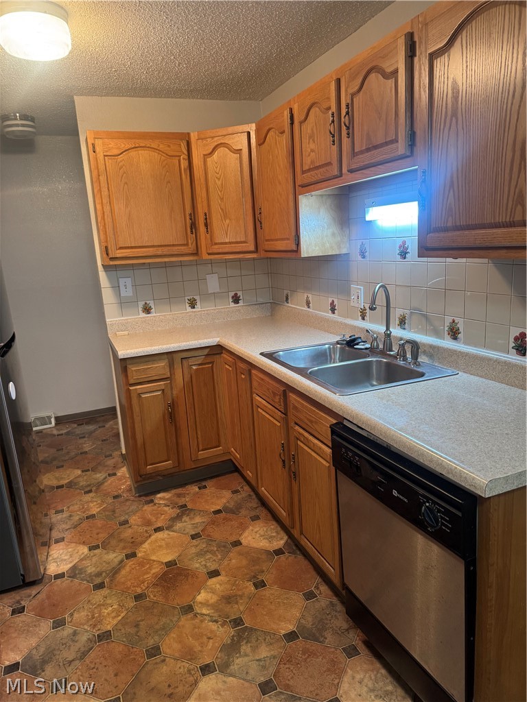 4726 Walford Road #C4, Warrensville Heights, OH - Photo 4