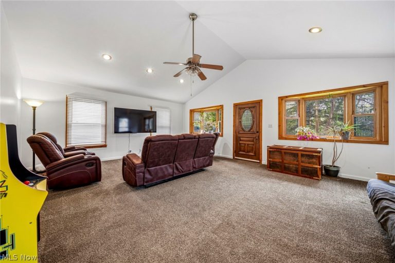 109 Cornelia Drive, Chardon, OH - Photo 2
