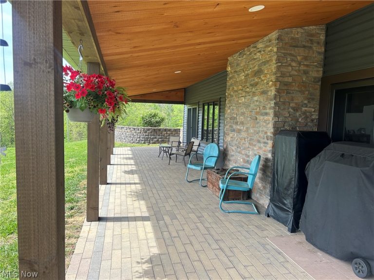 6180 Irish Ridge Road, Corning, OH - Photo 3