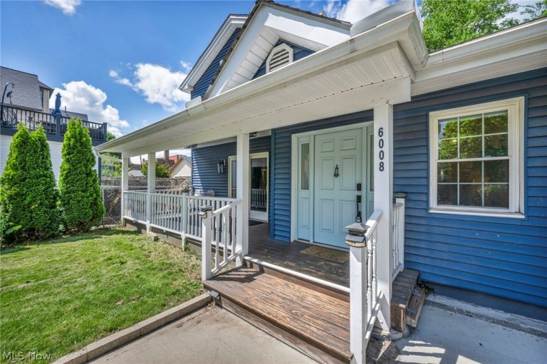 6008 Clinton Avenue, Cleveland, OH - Photo 4