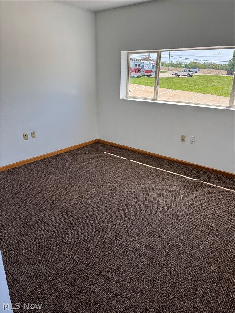 3881 Cottage Grove Road, Akron, OH - Photo 8
