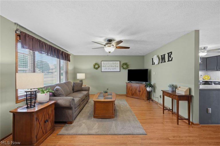 710 Tell Drive, Canal Fulton, OH - Photo 3