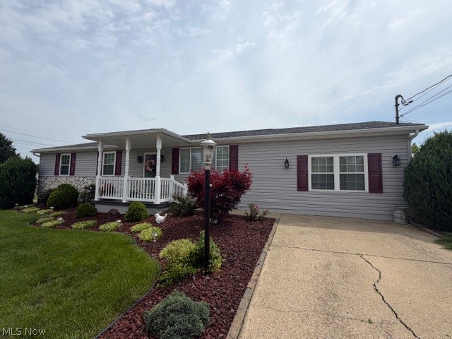 601 Mckenna Drive, Williamstown, WV - Photo 2