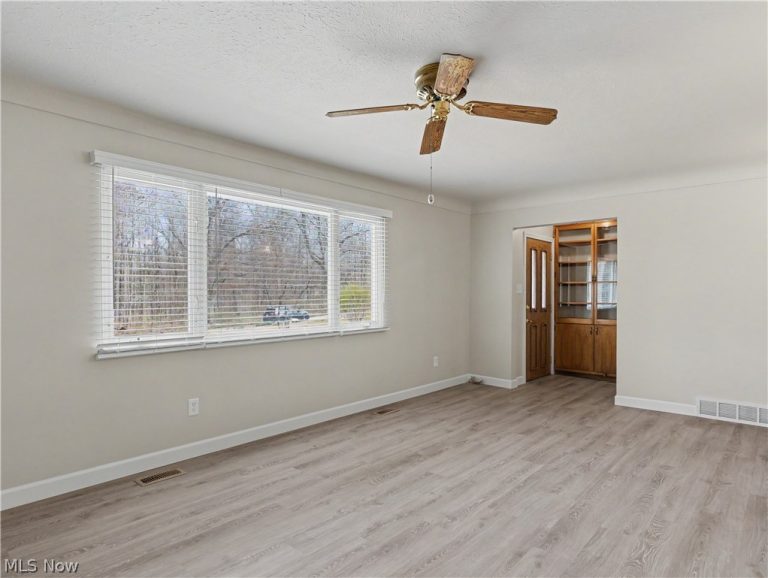 8406 Whippoorwill Road, Ravenna, OH - Photo 5