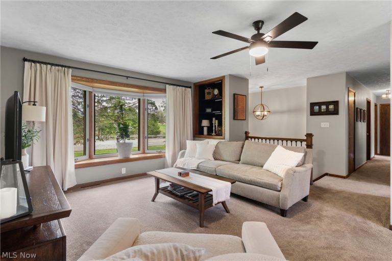 370 Applegrove Street, North Canton, OH - Photo 5