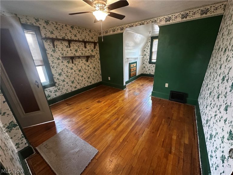 513 Waterloo Road, Akron, OH - Photo 6