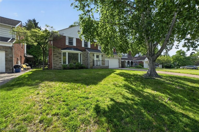 1540 Belvoir Boulevard, South Euclid, OH - Photo 2