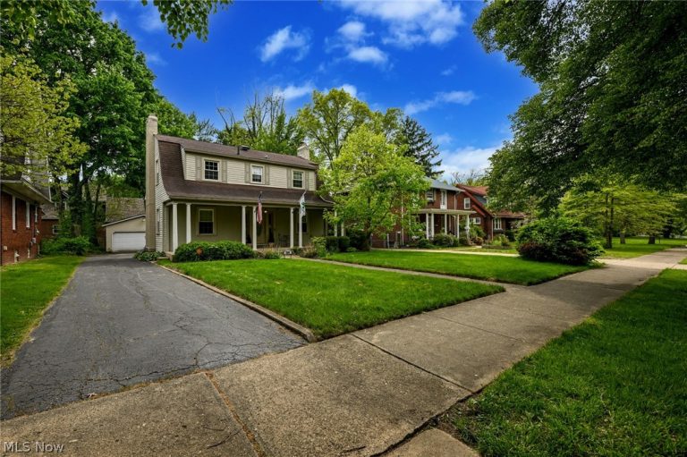1390 Delia Avenue, Akron, OH - Photo 3