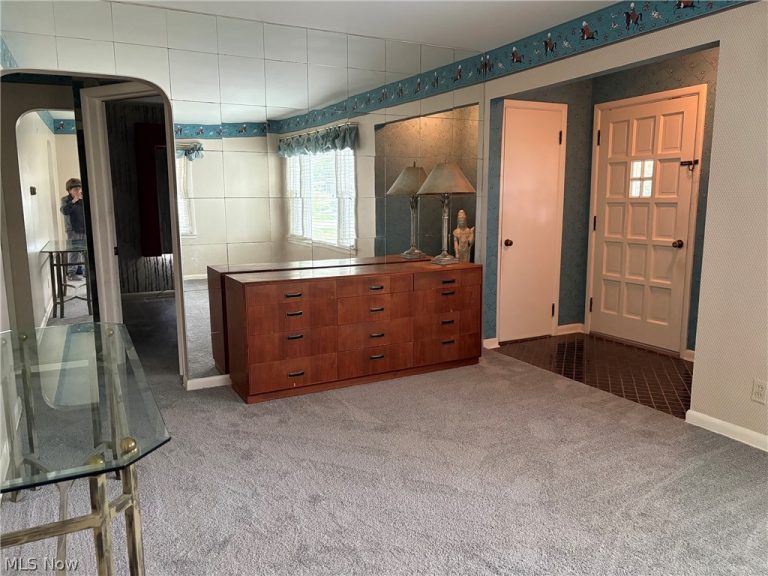 59 Pershing Avenue, Akron, OH - Photo 6