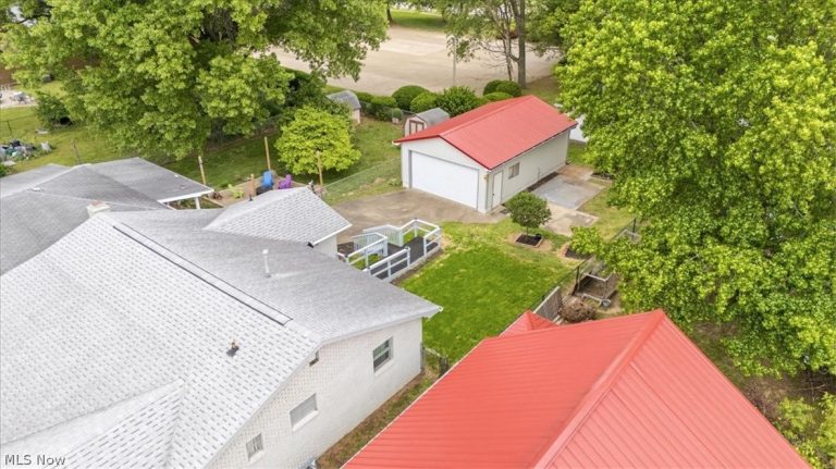 609 27th Street, Vienna, WV - Photo 6