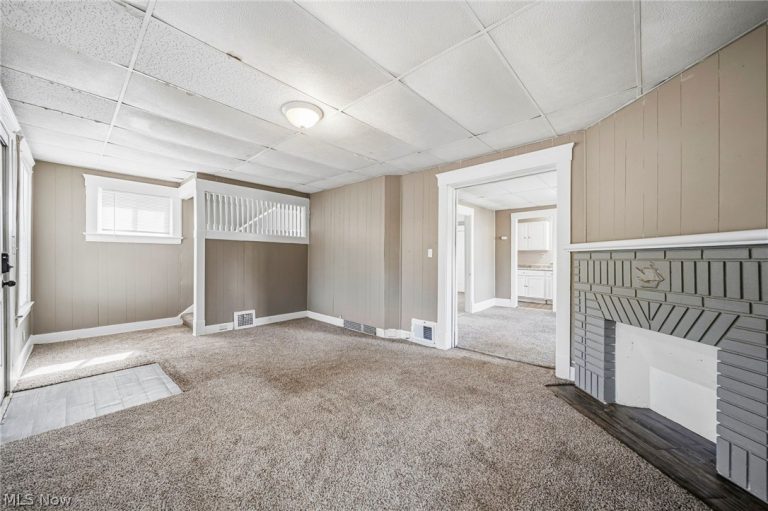 9008 Birchdale Avenue, Cleveland, OH - Photo 5
