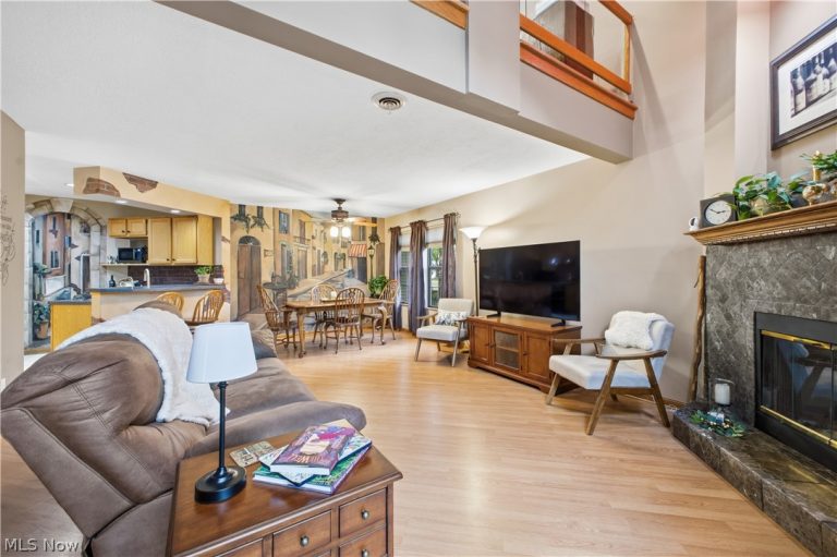 1323 Red Tail Hawk Court ##3, Boardman, OH - Photo 5