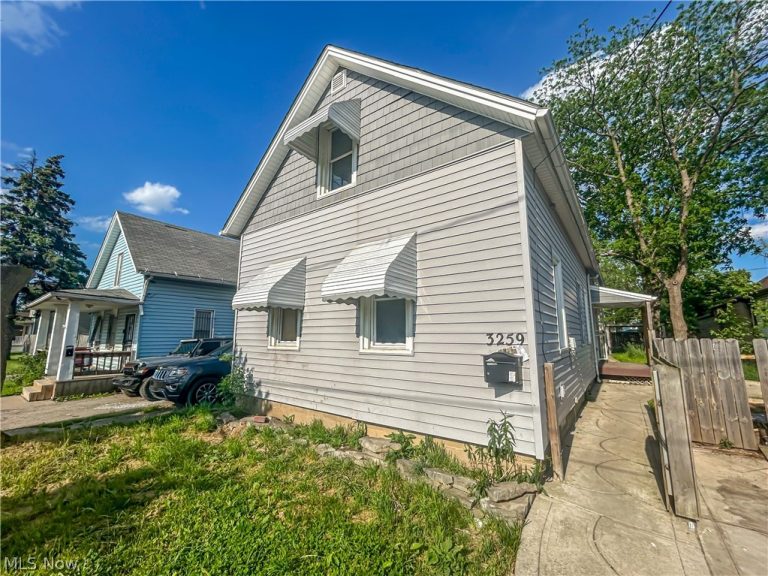 3259 50th Street, Cleveland, OH - Photo 4
