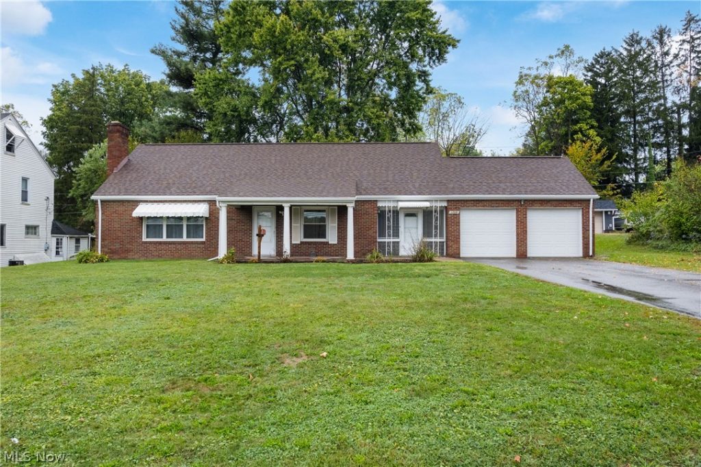 1720 Lincoln Way, Massillon, OH