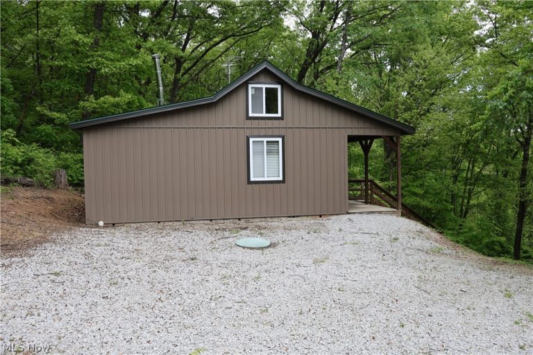 61342 High Hill Road, Cambridge, OH, 43725