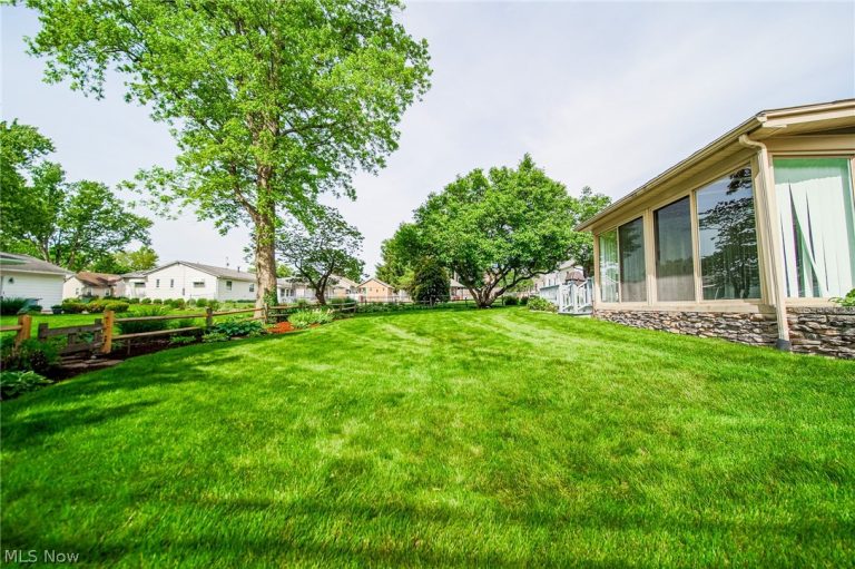 353 Hillcrest Drive, Ashland, OH - Photo 3