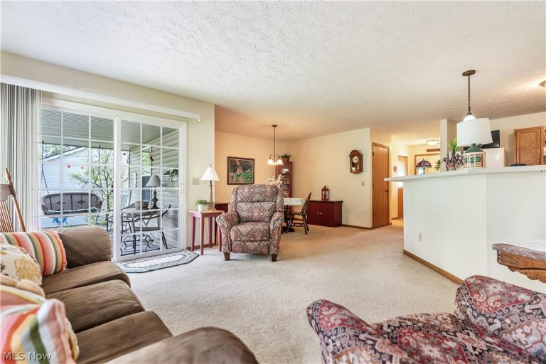 3474 Dauphin Drive, Canton, OH - Photo 3