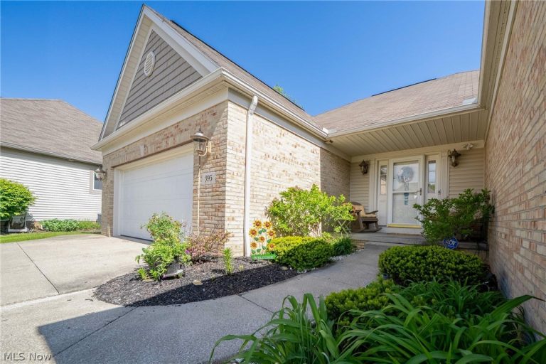 395 White Spruce Drive, Macedonia, OH - Photo 4