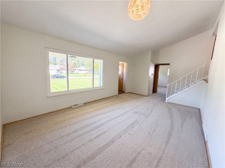 5444 Kenbridge Drive, Cleveland, OH - Photo 3