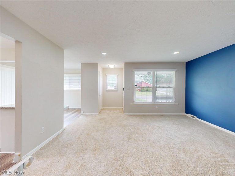 4323 Valleyside Road, Cleveland, OH - Photo 8