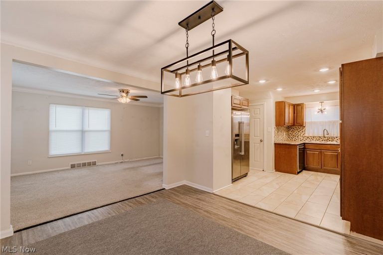 1830 Beverly Hills Drive, Euclid, OH - Photo 8