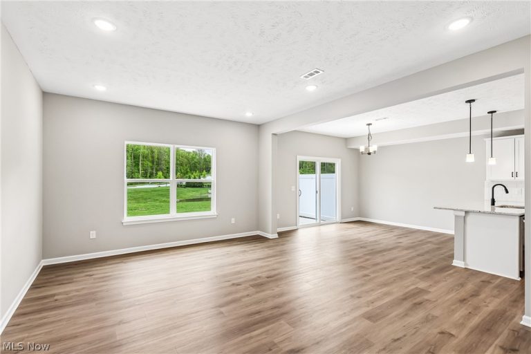 3527 Alder Avenue, Green, OH - Photo 8
