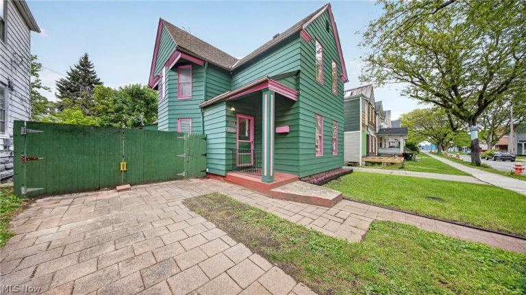 1320 87th Street, Cleveland, OH, 44102