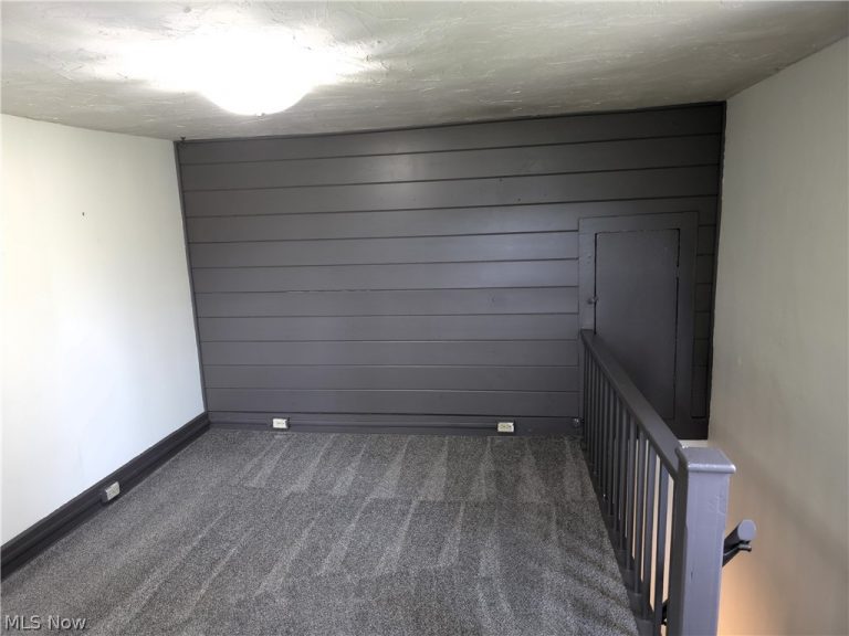 24936 Canal Street, East Rochester, OH - Photo 8