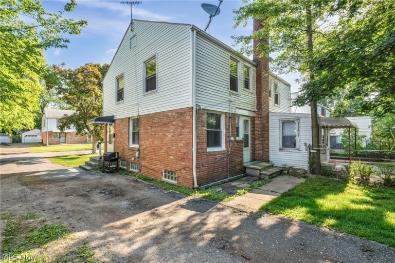 14227 Rainbow Avenue, Cleveland, OH - Photo 3