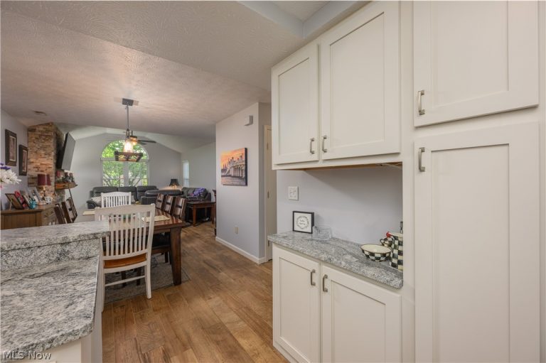 3646 Barrington Place, Canton, OH - Photo 6