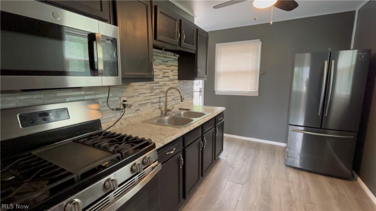 1179 Yukon Avenue, Akron, OH - Photo 6
