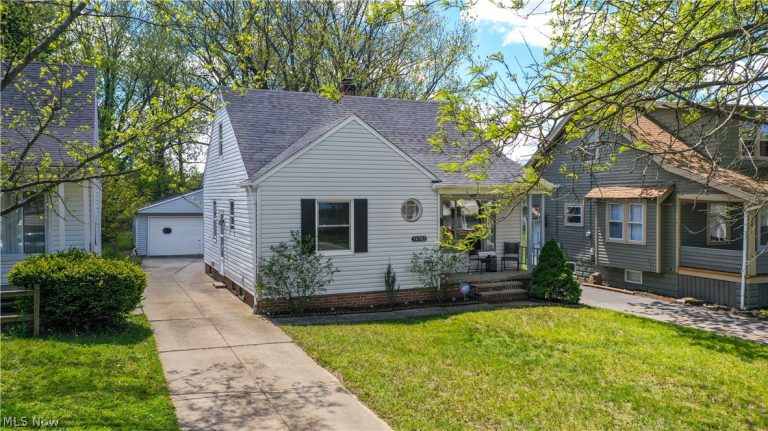 14902 James Avenue, Maple Heights, OH, 44137