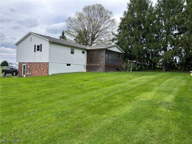 4446 Carr Road, Apple Creek, OH - Photo 3