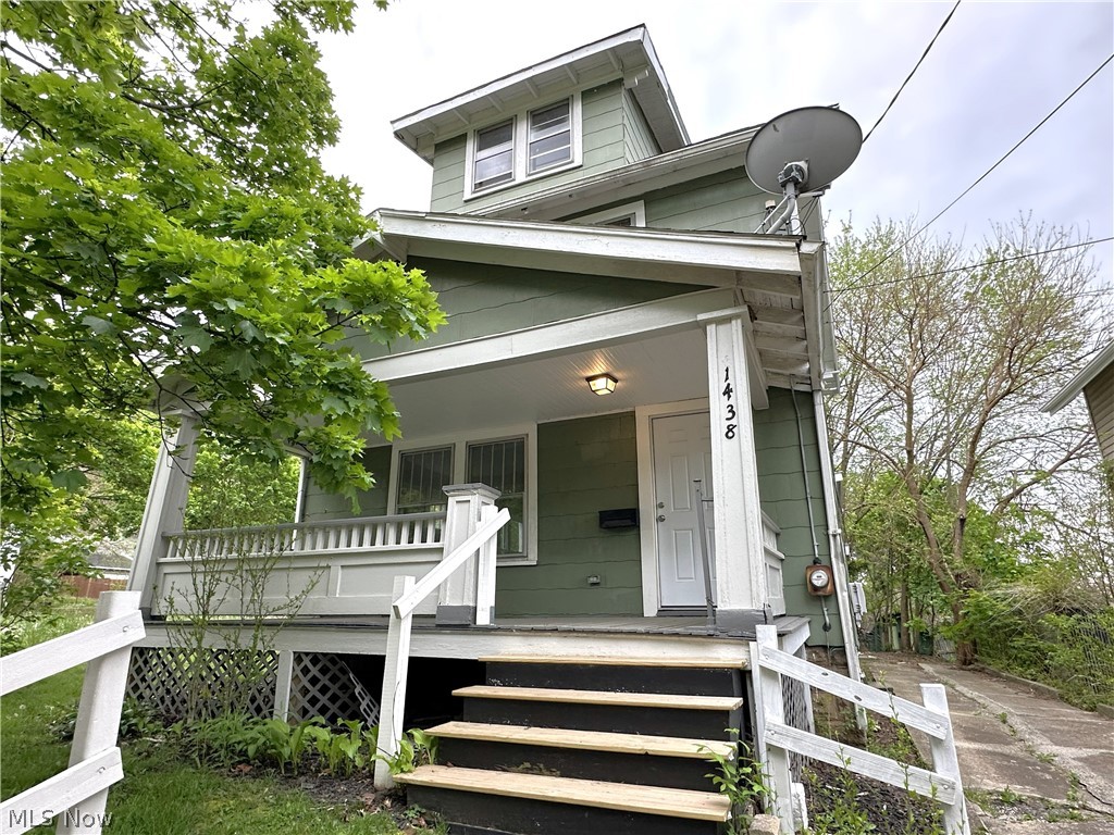 1438 Newton Street, Akron, OH