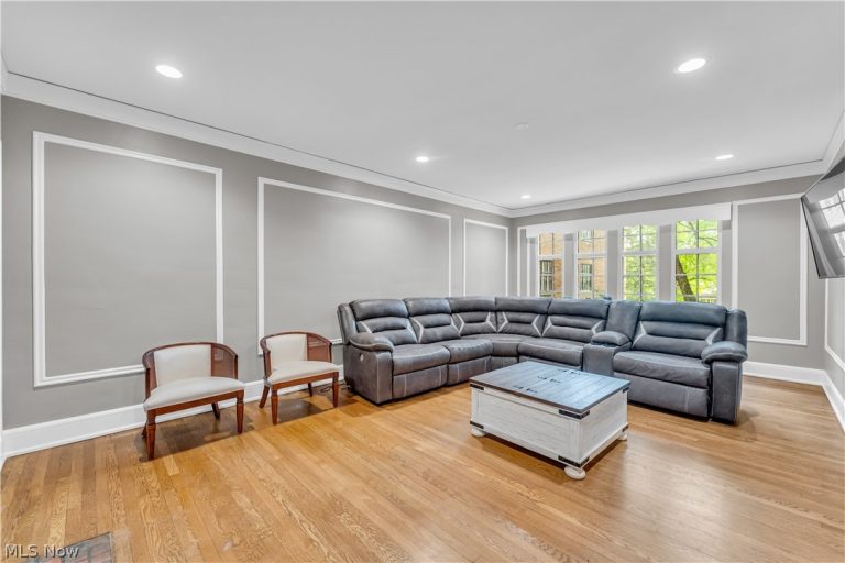 2511 Overlook Road, Cleveland Heights, OH - Photo 5