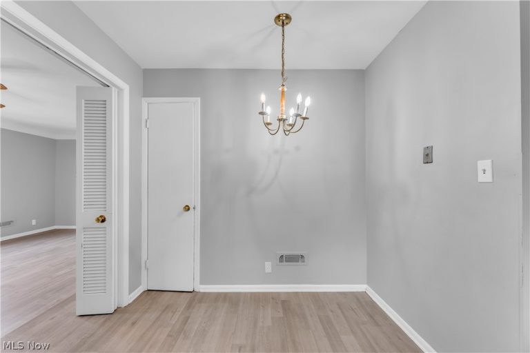 2915 Snow Road #2/UP, Parma, OH - Photo 5