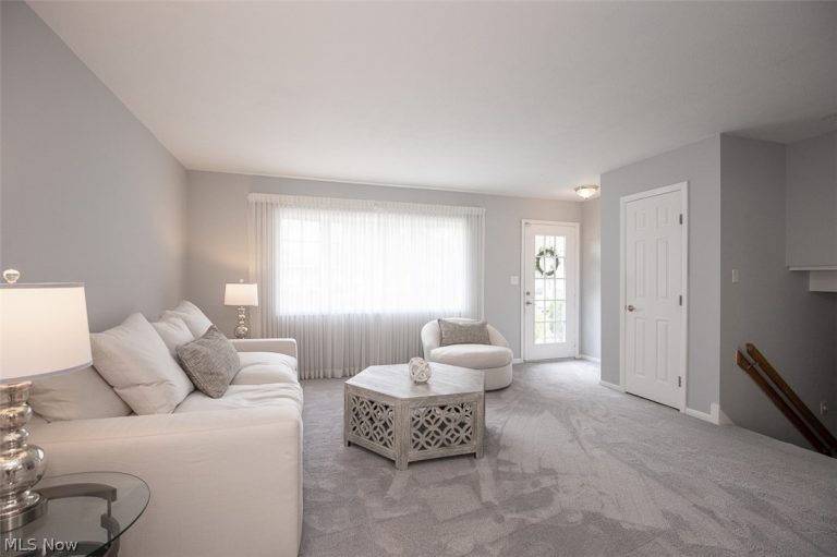 361 Skyview Road, Cleveland, OH - Photo 3