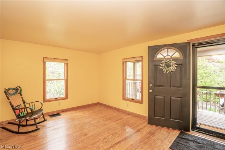 2393 Goodenough Avenue, Akron, OH - Photo 4