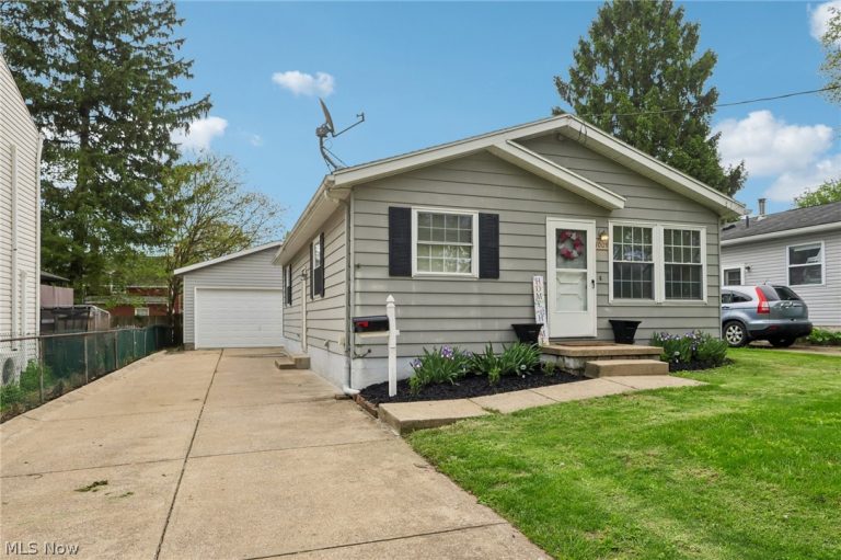 1005 Ute Avenue, Akron, OH - Photo 2
