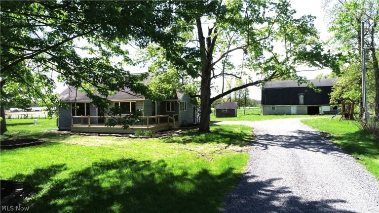 4191 Hallock Young Road, Newton Falls, OH, 44444