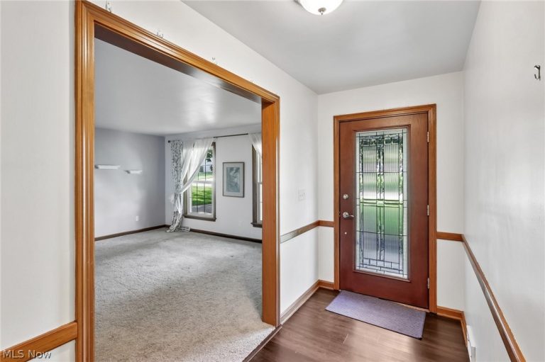612 Forest Ridge Drive, Boardman, OH - Photo 4