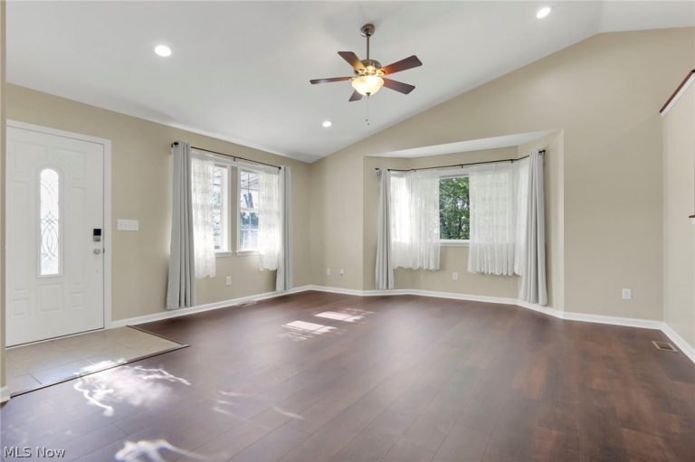 14953 King Road, Howard, OH - Photo 8